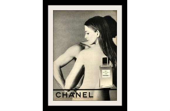 CHANEL No 5 Nude Woman Photo Ad Bath Oil Vintage Advertising Wall Decor  Print